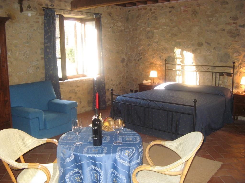 Agriturismo Il Mulino Delle Pile Chiusdino Oda fotoğraf